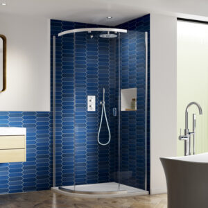 Kudos Pinnacle8 900 x 800mm Offset Quadrant - Silver